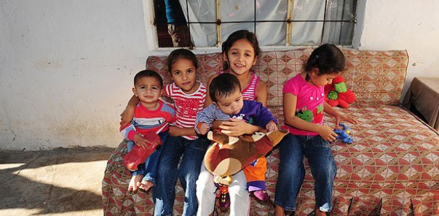 Suriyeli aile Antalya'da yaşam savaşı veriyor