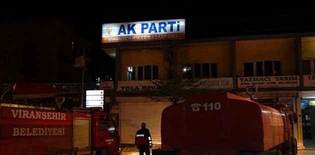 Şanlıurfa'da AK Parti binasına saldırı