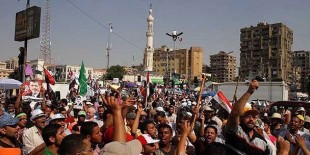 Mısır'da darbe karşıtı gösterilerde 35 kişi gözaltına alındı