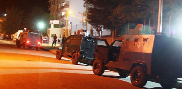 Siirt'te polis lojmanlarına saldırı