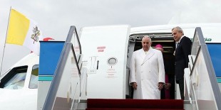 Papa Franciscus, İstanbul'a geldi