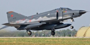 Malatya'da 2 savaş uçağı düştü: 4 Şehit