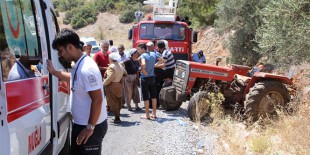 Traktör devrildi, 7 kişi yaralandı