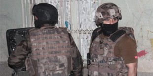 Adana’da PKK’ya 300 polisle operasyonu