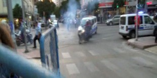 Adanasporlular Galatasaray otobüsünü taşladı