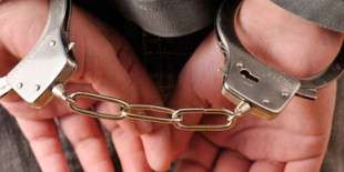 İzmir merkezli FETÖ operasyonunda 25 gözaltı