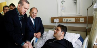 Cumhurbaşkanı Erdoğan’dan yaralılara ziyaret