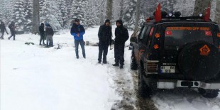 Yaylada kar nedeniyle mahsur kalan 12 kişi kurtarıldı