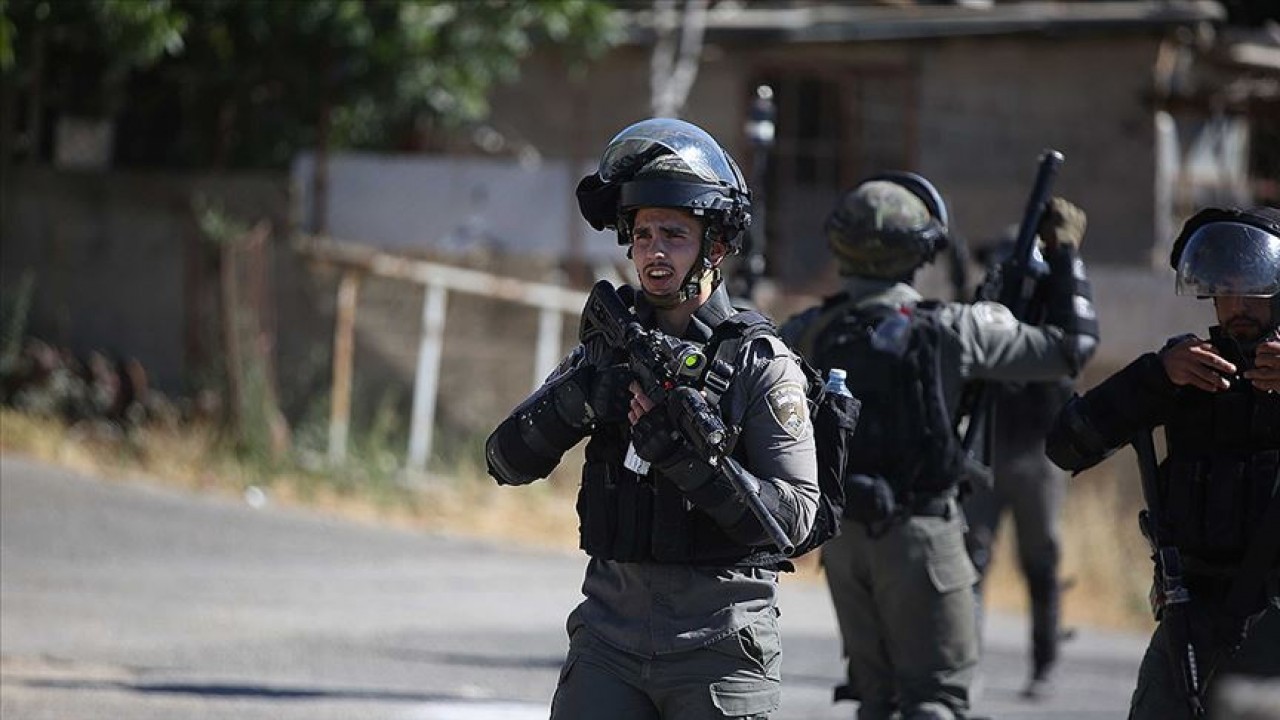 Batı Şeria’daki silahlı saldırıda 2 İsrailli yaralandı