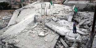 İsrail El-Halil'de Filistinlilerin evini yıktı