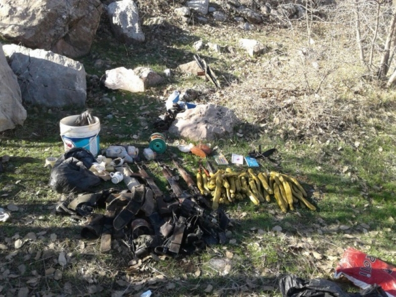Silopi’de çok sayıda silah ve mühimmat ele geçirildi