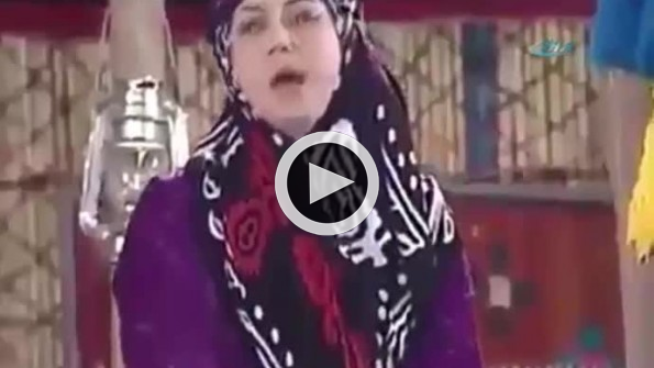 Yemek yapan kadın canlı yayında yandı!
