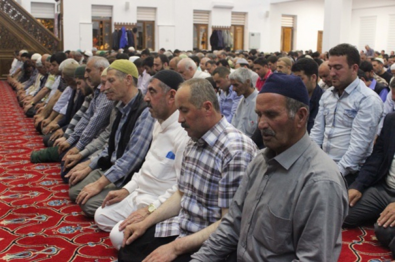 İlk teravih namazında camiler doldu taştı
