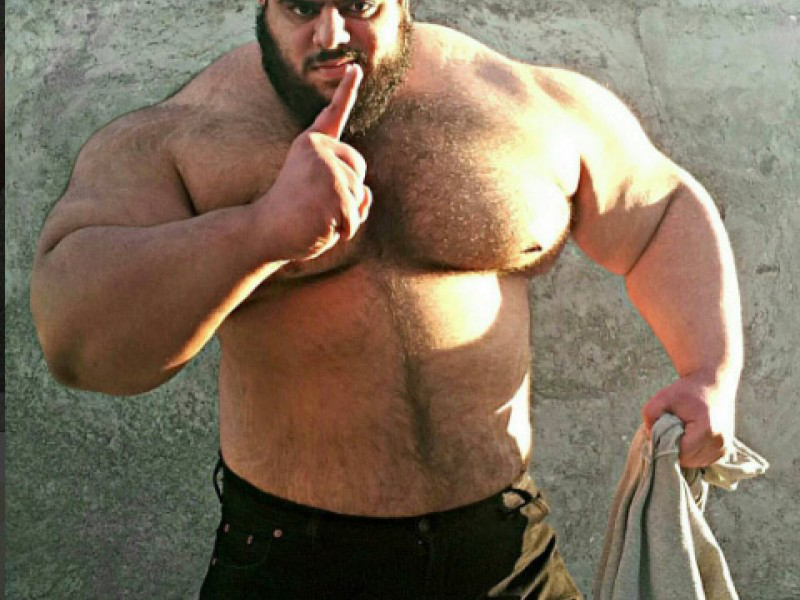 İranlı Hulk, tüm dikkatleri üzerine çekti