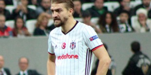 Beşiktaşlı futbolcu Caner Erkin ameliyat oldu