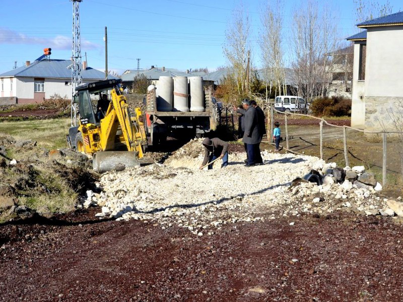 Görevlendirme yapılan belediyelerde yoğun mesai