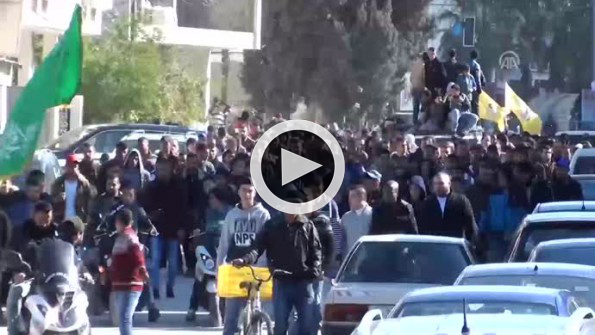 İsrail askerlerinin öldürdüğü Filistinli gencin cenaze töreni