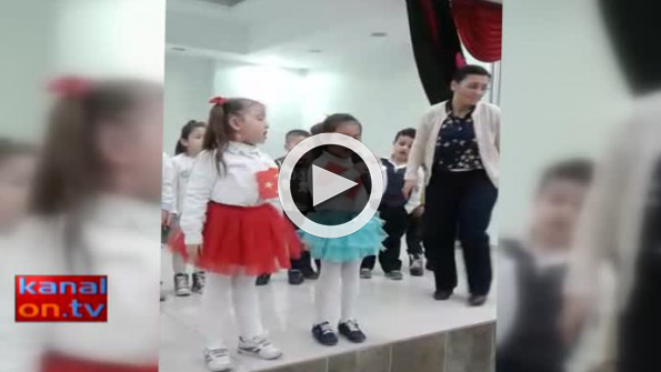 Konya’da minik öğrenciler İstiklal Marşının tamımını ezbere okudu