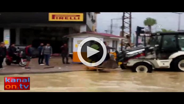 Önce kepçeye bindiler, sonra...