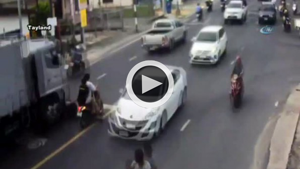 Çöp kamyonunun ezdiği kadın olay yerinde can verdi