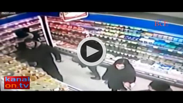 Tek yumrukla bayılttı!