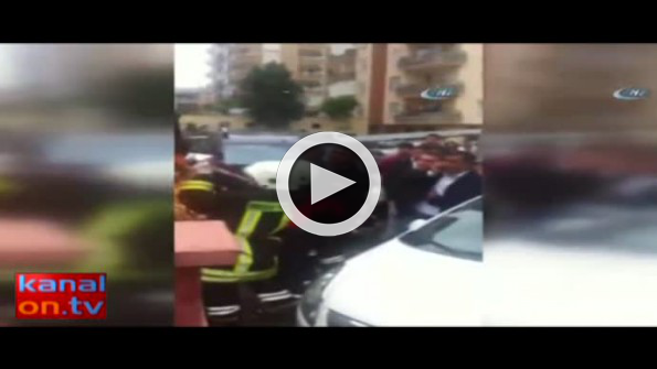 Çocuğun göğsüne demir parmaklık saplandı!