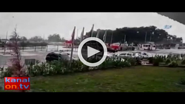 Beton mikserinin yuvarlanma anı kamerada