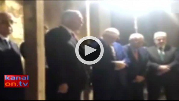 Cumhurbaşkanı Erdoğan, Sultan Fatih’e Kur’an-ı Kerim okudu