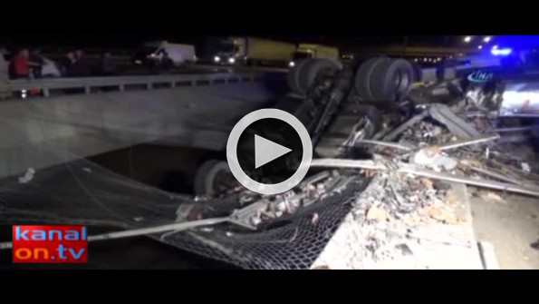 Viyadükte asılı kalan TIR’ın sürücüsünü itfaiye böyle kurtardı