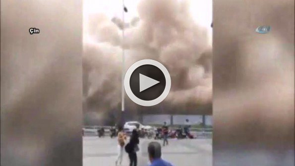 12 katlı bina böyle yıkıldı