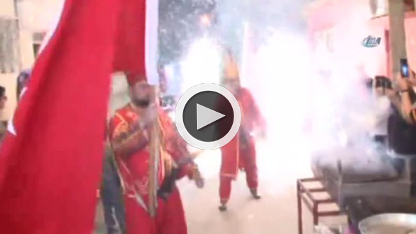 Vatan görevine mehterli uğurlama