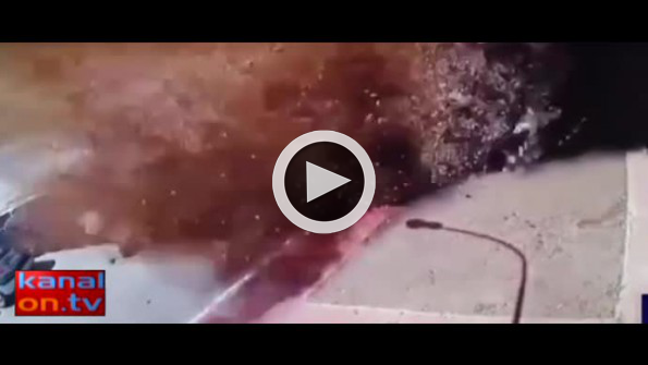 Su borusu bomba gibi patladı