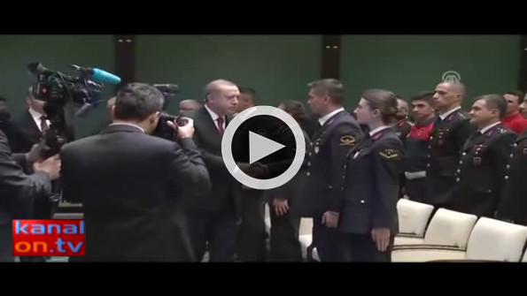Erdoğan’a ’Diriliş Ertuğrul’ dizisinin müziği ile karşılama