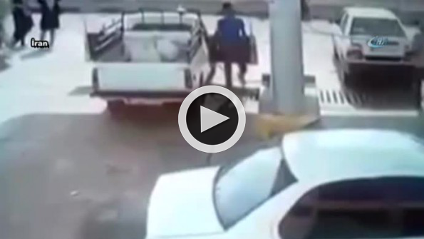 Kamyonet bomba gibi patladı: O anlar kamerada