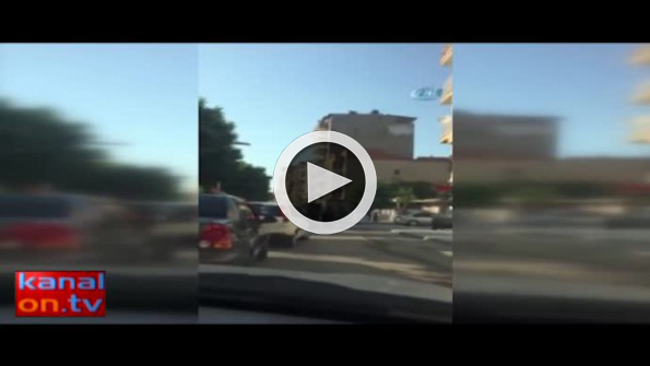 Sinirlenen sürücü aracıyla motosikleti böyle ezdi