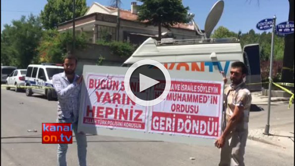 Konya’da çatışmanın yaşandığı mahalleye Türk bayrağı!