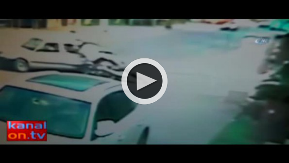 Motosiklet kazası güvenlik kamerasında