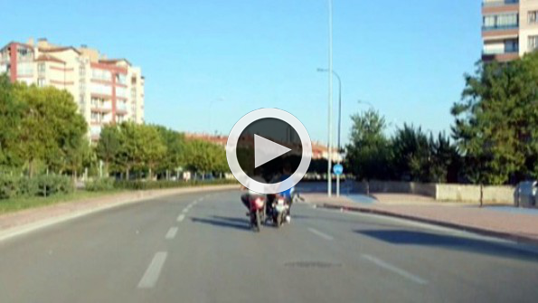 Konya trafiğinde tehlikeli yolculuk!