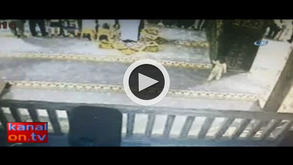 Küçük çocuk camide öyle bir şey yaptı ki... Görüntüler Konya’dan!