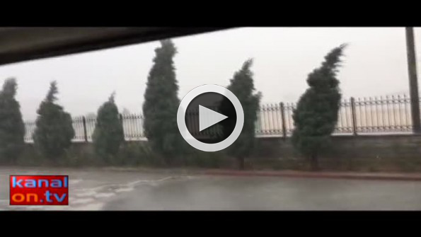 Beklenen yağış kent merkezine düştü