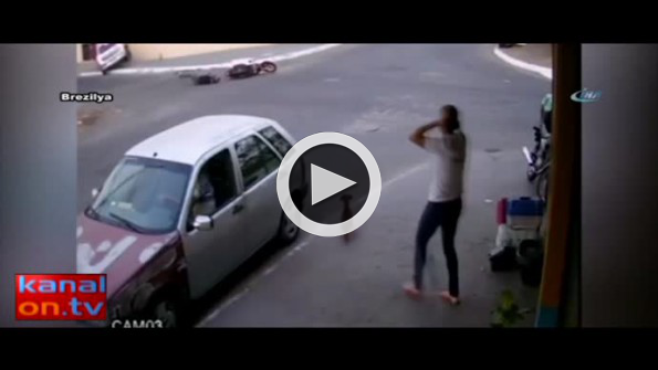 Işık ihlali yapan sürücü, motosikletliyi canından etti!