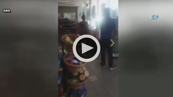 Erkek çalışan ile kadın müşteri birbirine girdi