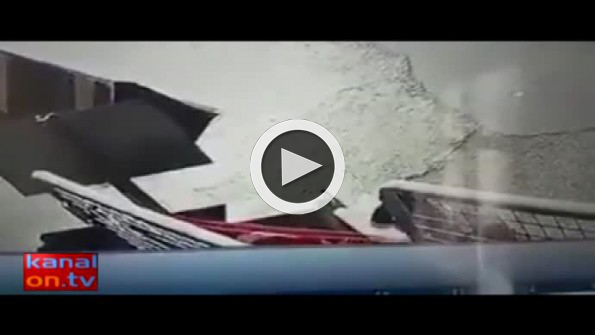 Diyarbakırlı amca Türk bayrağıyla böyle bayramlaştı