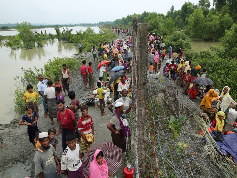 Bangladeş’e kaçan Arakanlı Müslümanlar