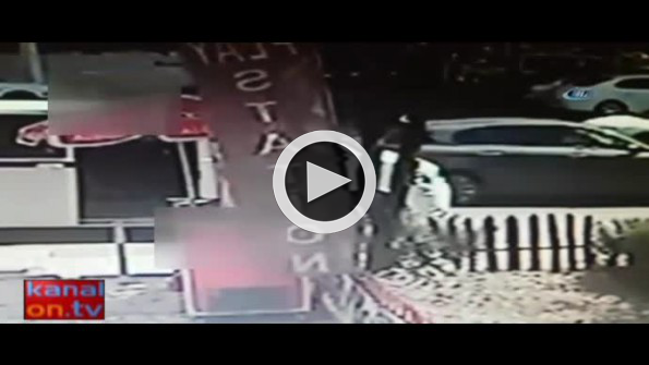 Geri manevra yapan otomobil kadına çarptı