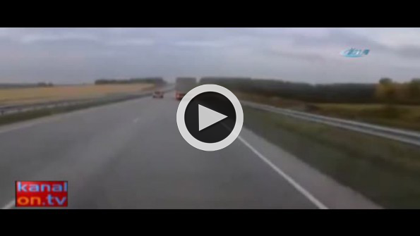 Katliam gibi kaza kamerada: 3 ölü