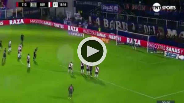Penaltı sonrası kaçırdığı golle yok artık dedirtti!