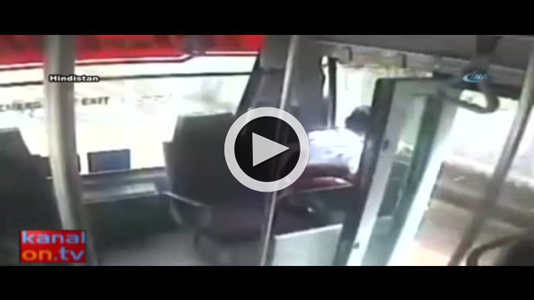 Otobüs ineceği yeri geçince aşağı atladı