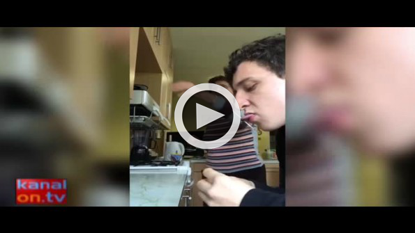 İllüzyonist torun babaannesini böyle trolledi