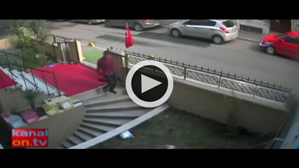 Önce sevdi, sonra çaldı